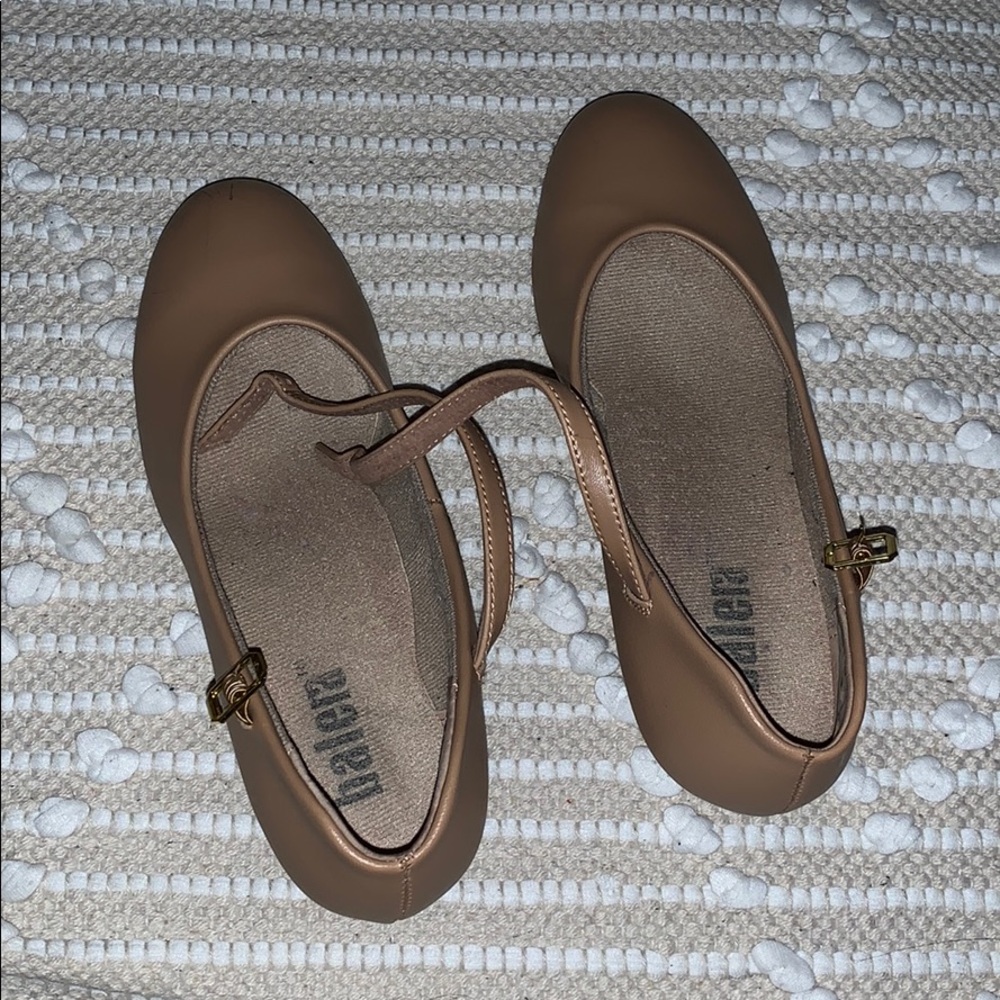 Tan Character (Theater) shoes
